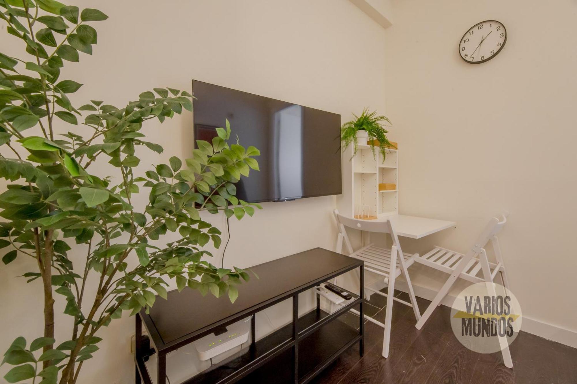 Tiny Apt Para 3Pax En La Plaza De Chueca Madrid Exterior foto